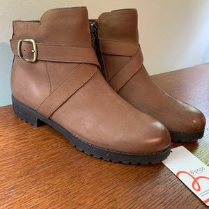 NWT Blondo Varta Leather Ankle Boots CognacNubuck